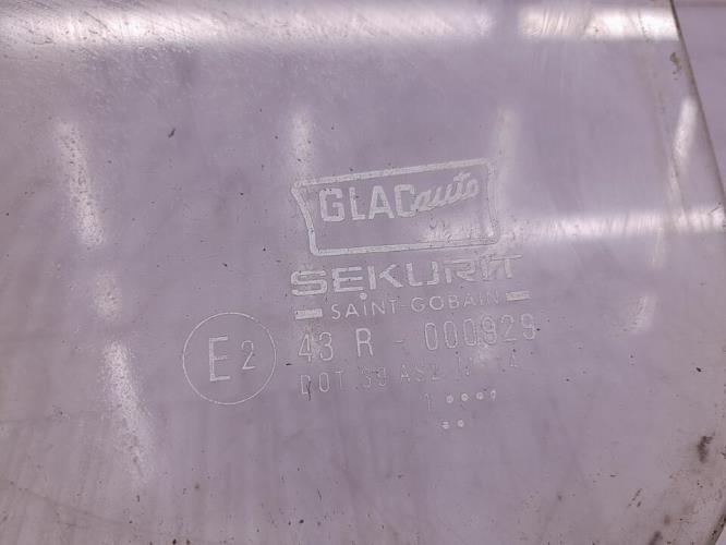 Custode arriere droit RENAULT EXPRESS PHASE 1 Essence