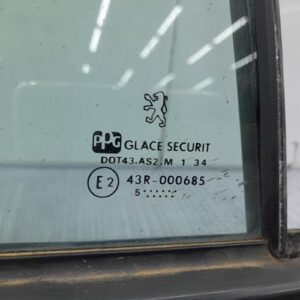 Custode arriere droit (porte) PEUGEOT 406 PHASE 1 Essence