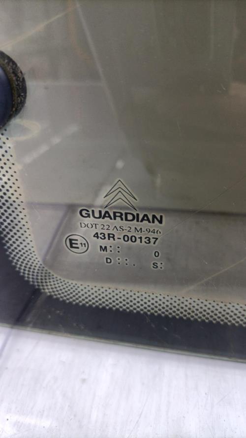 Custode arriere gauche CITROEN SAXO PHASE 1 Essence