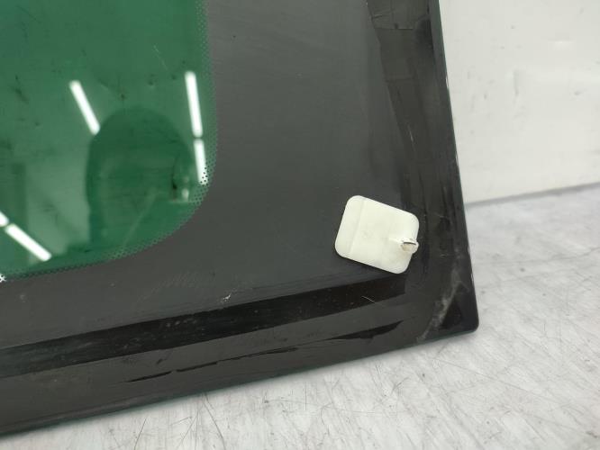 Custode arriere gauche CITROEN BERLINGO 2 PHASE 1 Diesel