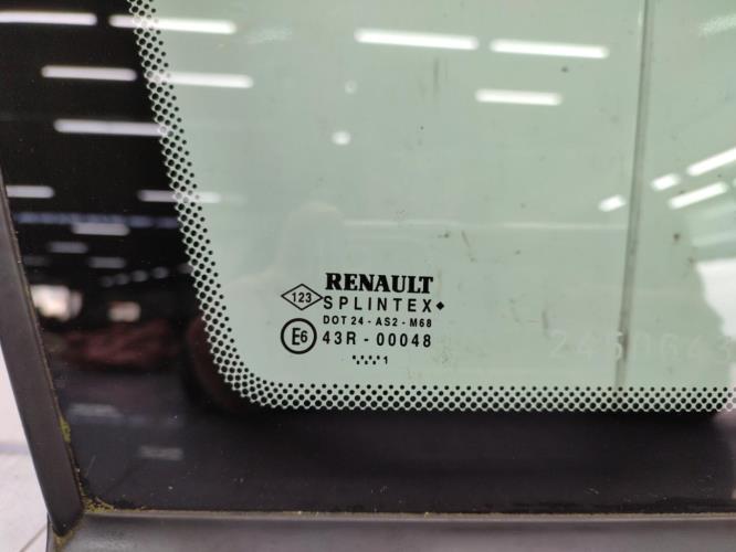 Custode arriere gauche RENAULT LAGUNA 2 PHASE 1 BREAK Essence