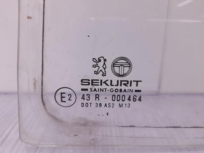 Custode arriere gauche PEUGEOT 205 PHASE 2 Diesel