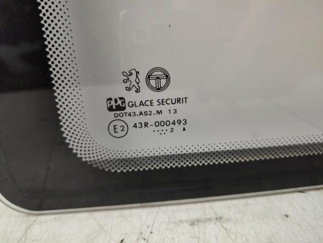 Custode arriere gauche PEUGEOT 106 PHASE 1 Essence