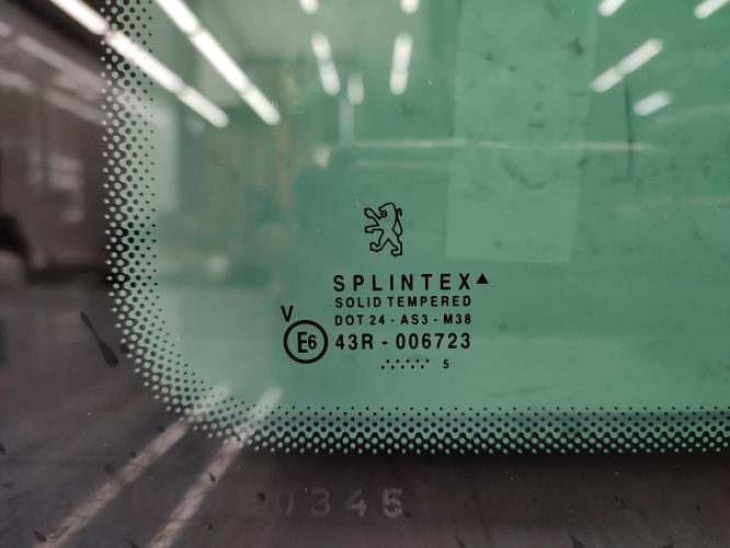 Custode arriere gauche PEUGEOT 307 PHASE 1 BREAK Diesel