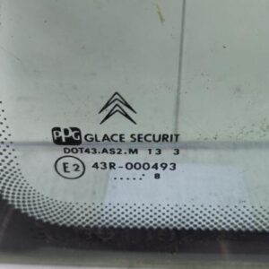 Custode arriere gauche CITROEN SAXO PHASE 1 Essence