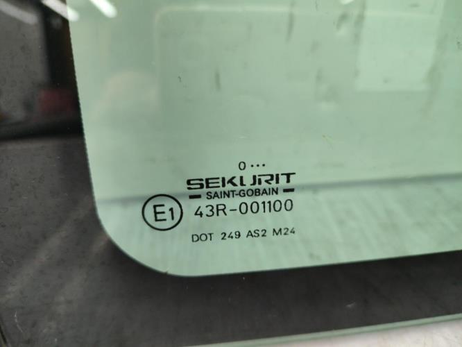 Custode arriere gauche CITROEN BERLINGO 1 PHASE 1 Diesel