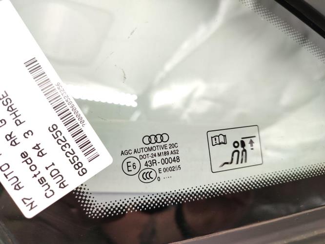 Custode arriere gauche AUDI A4 3 PHASE 1 Diesel