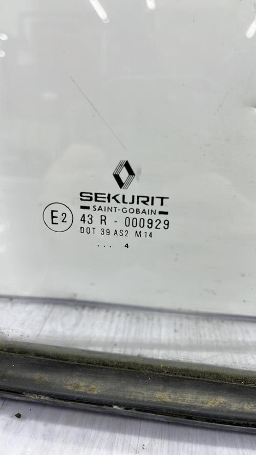 Custode avant droit (porte) RENAULT TRAFIC 1 PHASE 2 Diesel