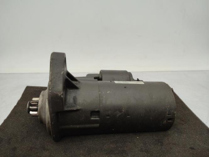 Demarreur VOLKSWAGEN GOLF 4 Essence