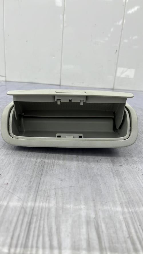 Eclairage de plafonnier VOLKSWAGEN GOLF 6 Diesel