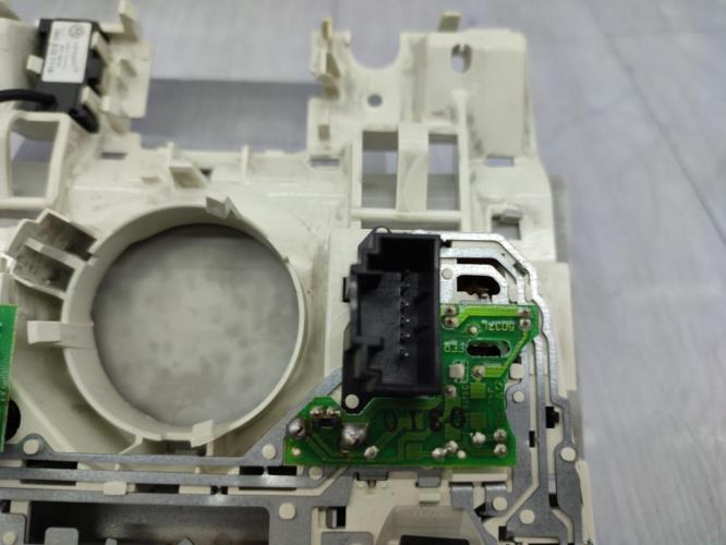 Eclairage de plafonnier VOLKSWAGEN GOLF 6 Diesel