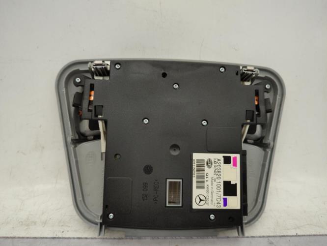 Eclairage de plafonnier MERCEDES CLASSE C 203 COUPE SPORT PHASE 1 Essence