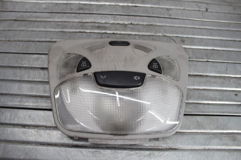 Eclairage de plafonnier MERCEDES CLASSE CLK 209 COUPE Diesel