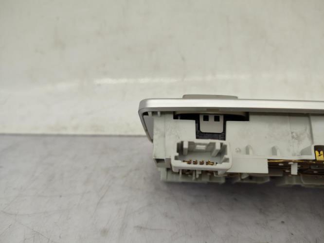 Eclairage de plafonnier RENAULT LAGUNA 3 PHASE 1 Diesel