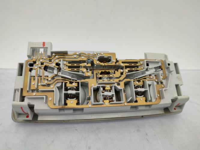 Eclairage de plafonnier RENAULT LATITUDE Diesel