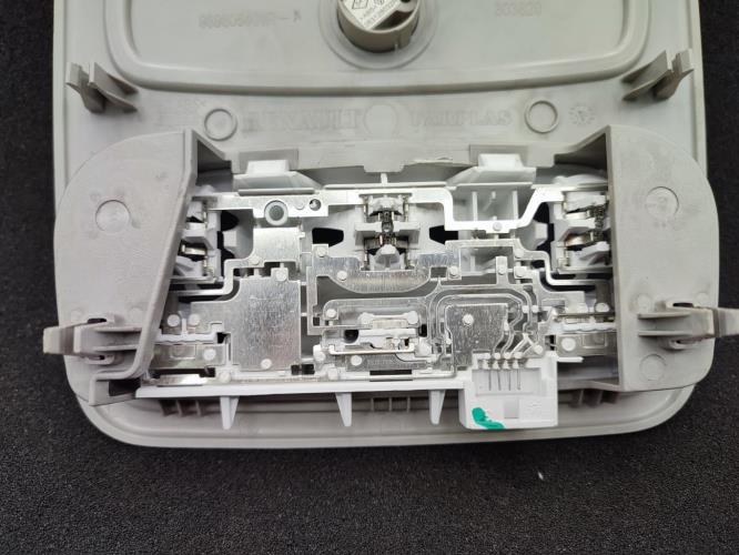 Eclairage de plafonnier RENAULT CAPTUR 1 PHASE 1 Diesel