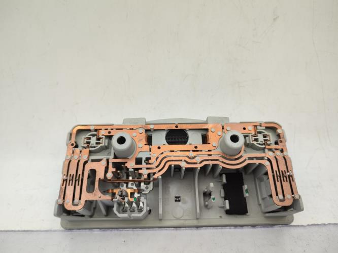 Eclairage de plafonnier VOLKSWAGEN TOURAN 1 PHASE 2 Diesel