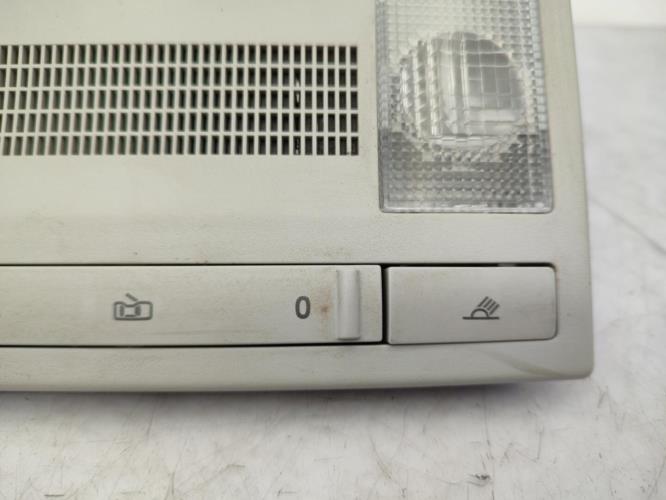 Eclairage de plafonnier VOLKSWAGEN POLO 5 PHASE 1