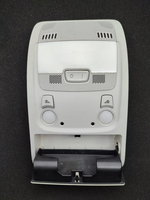 Eclairage de plafonnier AUDI A4 3 AVANT PHASE 1 BREAK Diesel