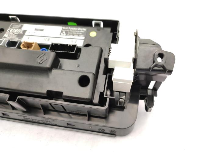 Ecran GPS RENAULT MEGANE 3 PHASE 3 Diesel