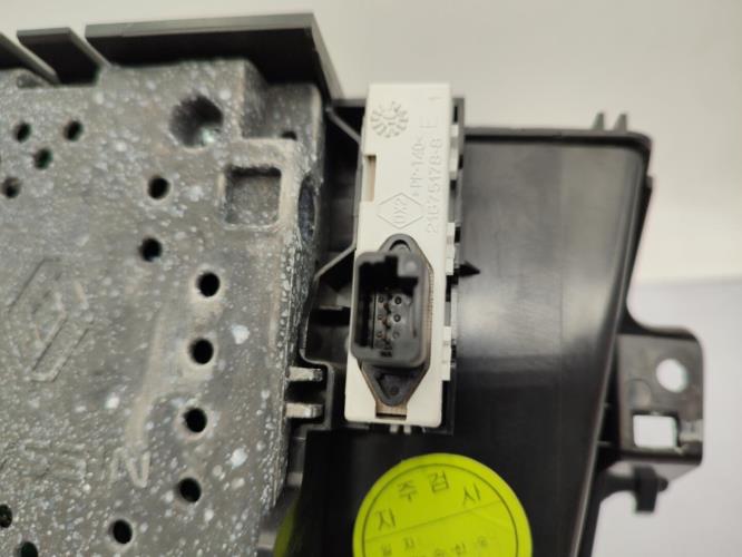 Ecran GPS RENAULT LATITUDE Diesel