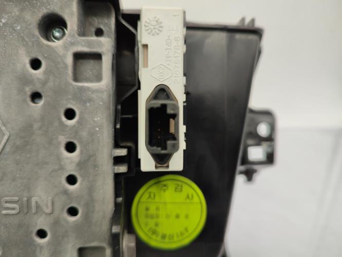 Ecran GPS RENAULT LATITUDE Diesel