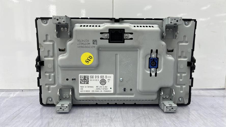 Ecran GPS VOLKSWAGEN POLO 6 PHASE 1 Essence