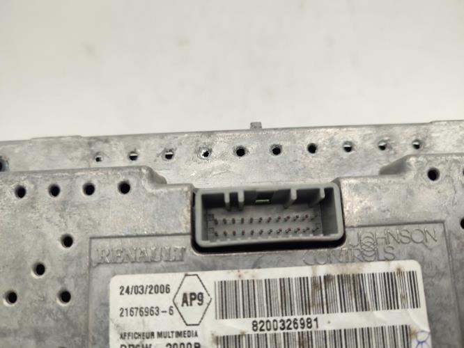 Ecran GPS RENAULT LAGUNA 2 PHASE 2 BREAK Diesel