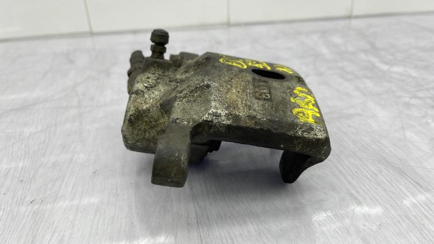 Etrier arriere droit (freinage) MITSUBISHI PAJERO 2 PHASE 1 Diesel