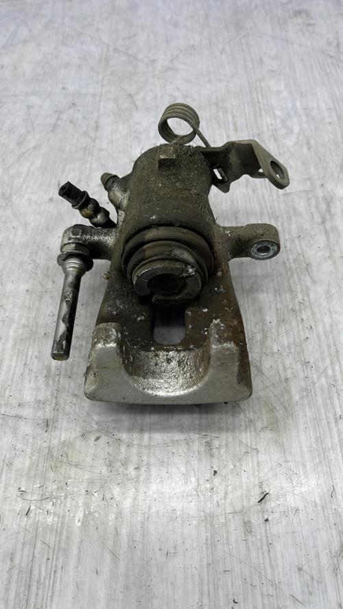 Etrier arriere droit (freinage) OPEL ASTRA H TWINTOP CABRIOLET Diesel
