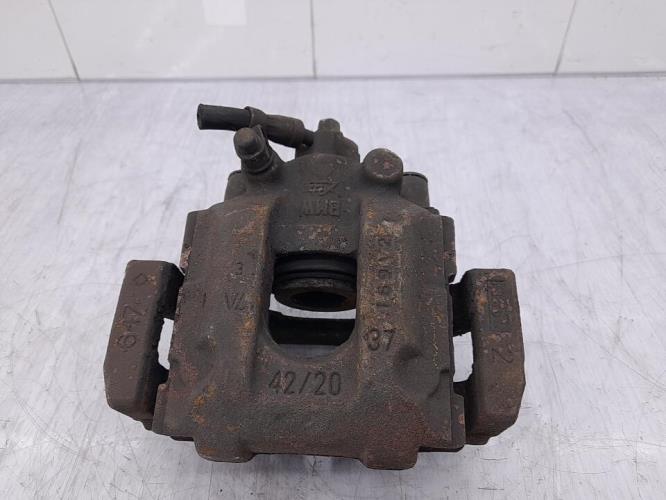 Etrier arriere gauche (freinage) BMW X5 E53 Essence