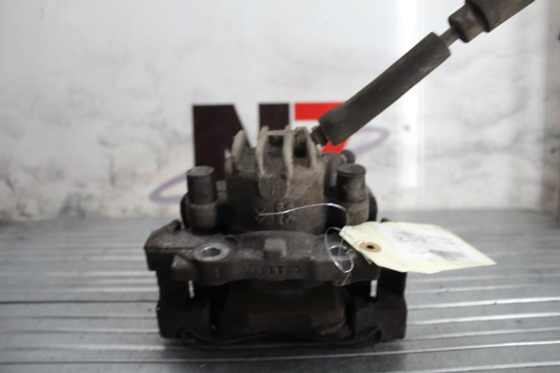 Etrier avant droit (freinage) CITROEN C4 GRAND PICASSO 1 Diesel