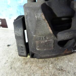 Etrier avant droit (freinage) CITROEN C4 GRAND PICASSO 1 Diesel