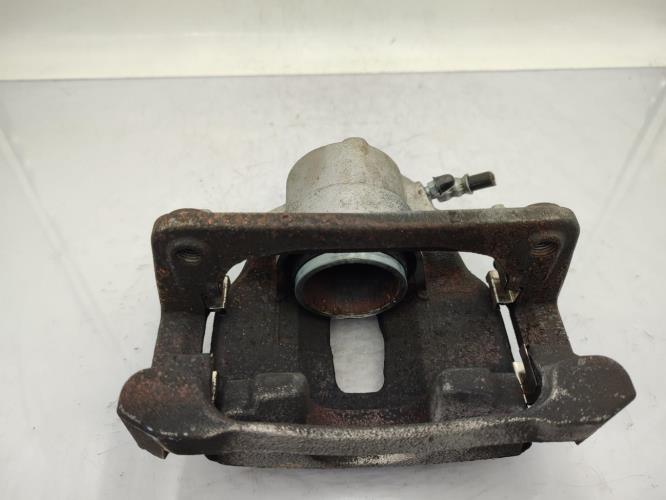 Etrier avant droit (freinage) PEUGEOT 308 2 SW PHASE 2 BREAK Diesel