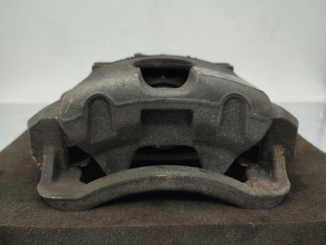 Etrier avant droit (freinage) PEUGEOT 308 2 PHASE 1 Diesel