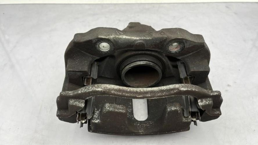 Etrier avant droit (freinage) PEUGEOT 208 1 PHASE 2 Diesel