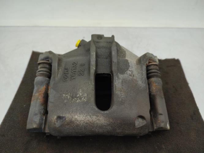 Etrier avant droit (freinage) PEUGEOT 208 1 PHASE 2 Diesel