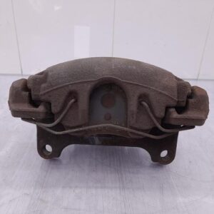 Etrier avant droit (freinage) VOLKSWAGEN PASSAT 5 CC COUPE Diesel