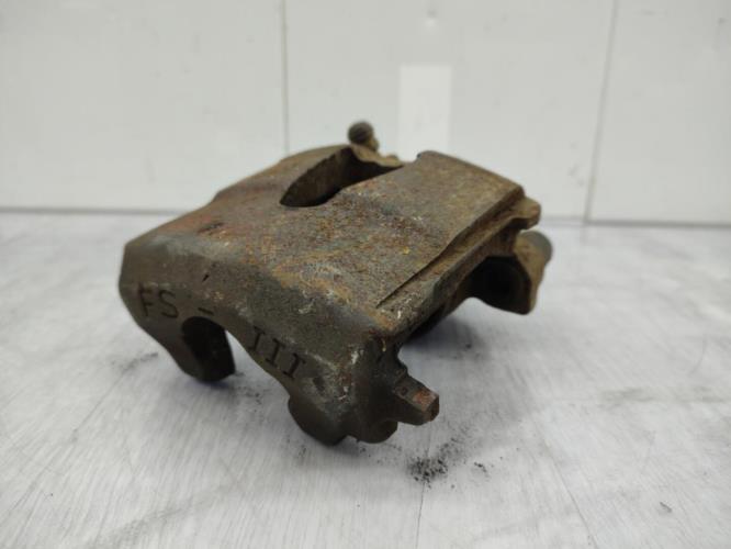 Etrier avant droit (freinage) AUDI A3 1 PHASE 1 Diesel