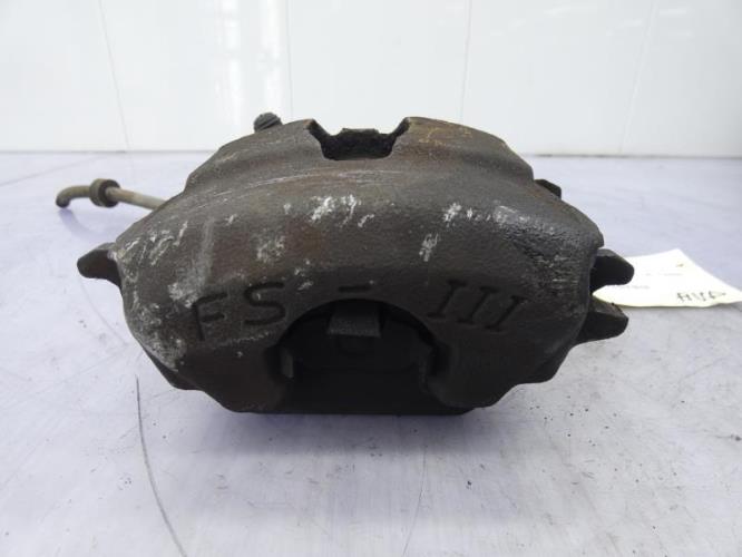 Etrier avant droit (freinage) VOLKSWAGEN BORA Essence