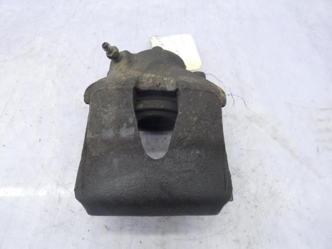 Etrier avant droit (freinage) VOLKSWAGEN GOLF 5 Diesel