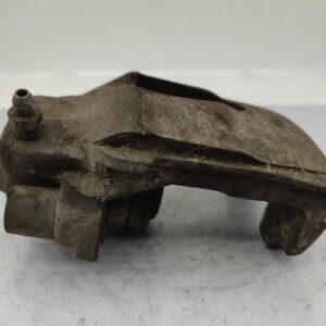 Etrier avant droit (freinage) VOLKSWAGEN GOLF 5 Diesel