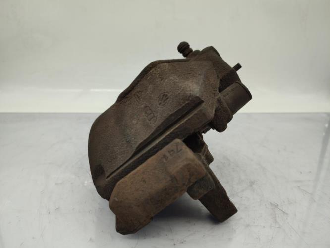 Etrier avant droit (freinage) AUDI A3 2 PHASE 1 Diesel