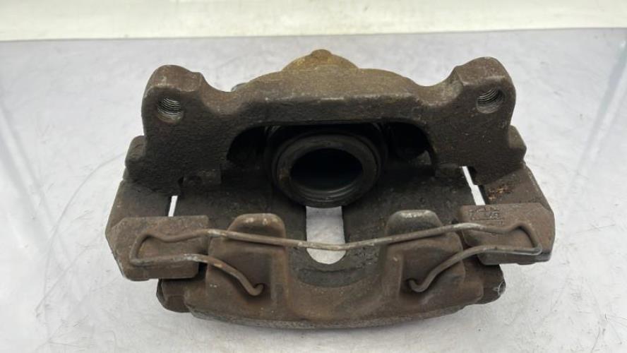 Etrier avant droit (freinage) VOLKSWAGEN GOLF PLUS PHASE 1 Diesel