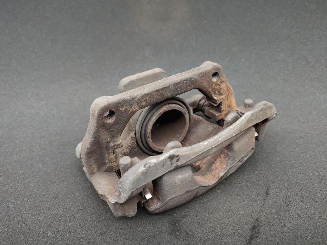 Etrier avant droit (freinage) MINI MINI 2 R56 PHASE 1 Essence