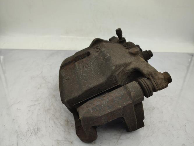 Etrier avant droit (freinage) NISSAN QASHQAI 1 PHASE 1 Diesel