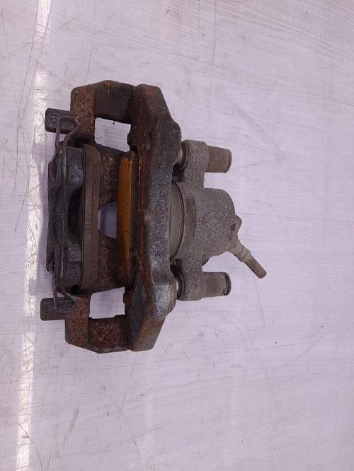 Etrier avant droit (freinage) RENAULT CLIO 4 PHASE 2 Essence