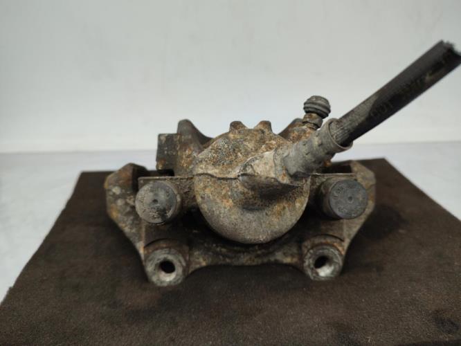 Etrier avant droit (freinage) RENAULT CLIO 4 PHASE 1 Diesel