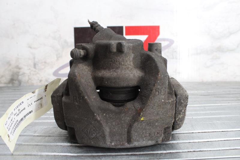 Etrier avant droit (freinage) RENAULT MEGANE 3 PHASE 1 Diesel