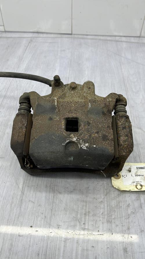 Etrier avant droit (freinage) NISSAN JUKE 1 PHASE 1 Diesel